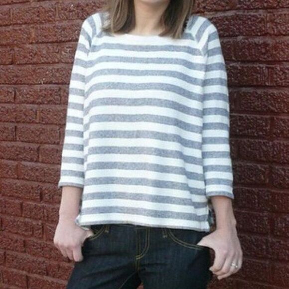 Gap Striped 3/4 Sleeve Sweatshirt - Picture 1 of 3